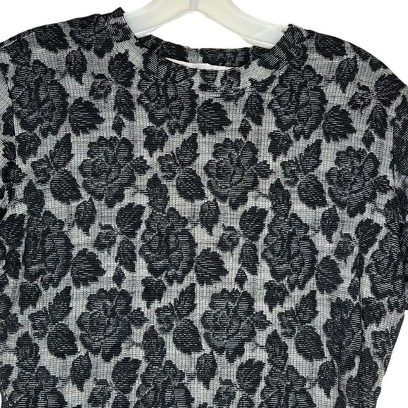 Van Tisse Top - Picture 2 of 5